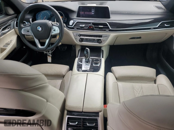 2019 BMW 7 Series 750i xDrive with VIN WBA7F2C58KB239624, listed as a Copart auction lot 53781025 with 87,894 mi miles and Salvage title. Bid and sale history available at DreamBid. Image 8.