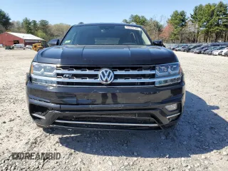 2018 Volkswagen Atlas SE with VIN 1V2PR2CA2JC526598, listed as a Copart auction lot 53878145 with 84,760 mi miles and Salvage title. Bid and sale history available at DreamBid. Image 5.
