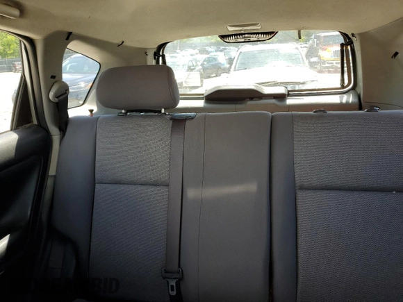 2004 Pontiac Vibe with VIN 5Y2SL62804Z439108, listed as a Copart auction lot 57895945 with 299,999 mi miles and Salvage title. Bid and sale history available at DreamBid. Image 10.