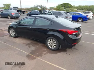 2014 Hyundai Elantra SE z VIN KMHDH4AEXEU172446, wystawiony jako IAAI lot #41819303 z przebiegiem 95 751 mil mil oraz . Historia ofert i sprzedaży dostępna na DreamBid. Obrazek 3.