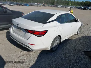2020 Nissan Sentra S z VIN 3N1AB8BV3LY292312, wystawiony jako IAAI lot #42045807 z przebiegiem 115 000 mil mil oraz . Historia ofert i sprzedaży dostępna na DreamBid. Obrazek 4.