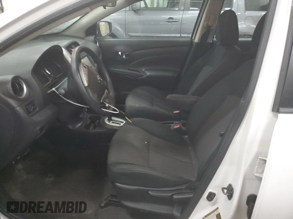 2019 Nissan Versa SV z VIN 3N1CN7AP9KL868736, wystawiony jako Copart lot #85784744 z przebiegiem 69 845 mil mil oraz Szkoda całkowita • Salvage title. Historia ofert i sprzedaży dostępna na DreamBid. Obrazek 7.