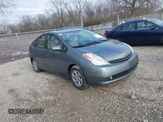 2004 Toyota Prius with VIN JTDKB20U940108513, listed as a IAAI auction lot 41933707 with 216,364 mi miles. Bid and sale history available at carsss.com. Image 1.