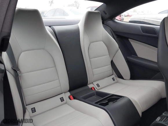 2012 Mercedes-Benz C-Class C 250 with VIN WDDGJ4HB7CF762175, listed as a IAAI auction lot 41888646 with 109,303 mi miles. Bid and sale history available at carsss.com. Image 8.