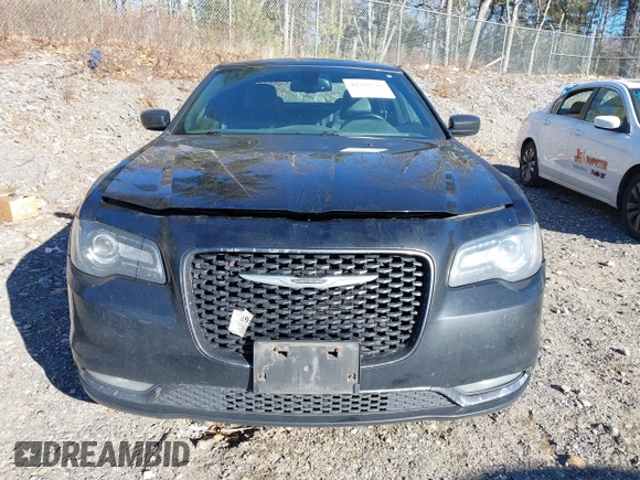 2016 Chrysler 300 S z VIN 2C3CCAGG4GH287737, wystawiony jako IAAI lot #41299711 z przebiegiem Nie podano mil oraz . Historia ofert i sprzedaży dostępna na DreamBid. Obrazek 12.