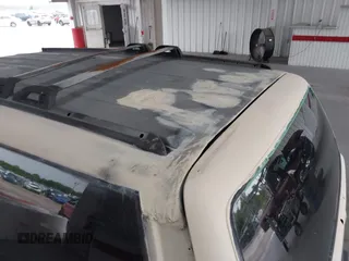 1996 Jeep Grand Cherokee Laredo z VIN 1J4FX58S7TC157272, wystawiony jako IAAI lot #42422023 z przebiegiem 229 170 mil mil oraz . Historia ofert i sprzedaży dostępna na DreamBid. Obrazek 12.