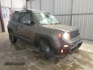 2017 Jeep Renegade Trailhawk with VIN ZACCJBCB4HPF09713, listed as a Copart auction lot 44865445 with 166,617 mi miles and Salvage title. Bid and sale history available at DreamBid. Image 4.