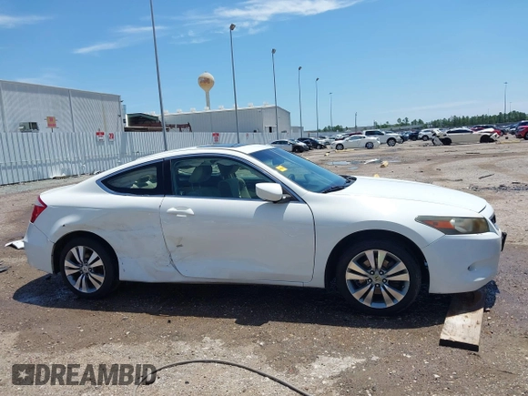 2009 Honda Accord EX z VIN 1HGCS12759A012838, wystawiony jako IAAI lot #42353168 z przebiegiem 186 371 mil mil oraz . Historia ofert i sprzedaży dostępna na DreamBid. Obrazek 13.