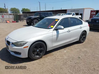 2014 BMW 3 Series 320i with VIN WBA3B1C53EP680072, listed as a IAAI auction lot 41996500 with 192,948 mi miles. Bid and sale history available at carsss.com. Image 2.