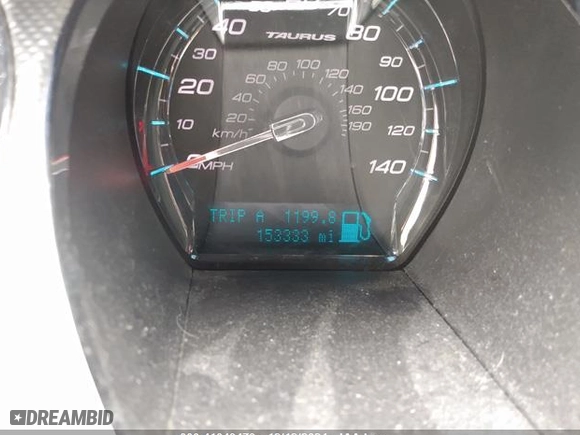 2009 Kia Sorento LX with VIN KNDJD735095890122, listed as a IAAI auction lot 41049479 with 153,333 mi miles. Bid and sale history available at carsss.com. Image 7.