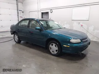 2000 Chevrolet Malibu LS with VIN 1G1NE52J7Y6149016, listed as a IAAI auction lot 40665394 with 0 mi miles. Bid and sale history available at carsss.com. Image 1.