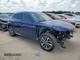 2021 Audi Q5 Premium with VIN WA1AAAFY0M2050924, listed as a Copart auction lot 61197765 with 29,723 mi miles and Salvage title. Bid and sale history available at DreamBid. Image 4.