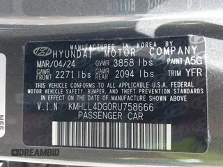 2024 Hyundai Elantra SE z VIN KMHLL4DG0RU758666, wystawiony jako IAAI lot #42442783 z przebiegiem 24 955 mil mil oraz . Historia ofert i sprzedaży dostępna na DreamBid. Obrazek 9.