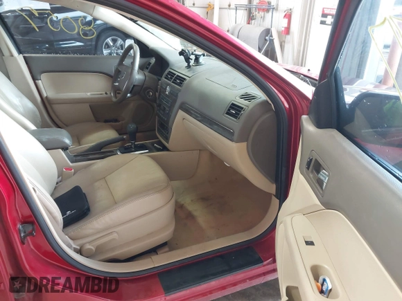 2007 Mercury Milan Premier with VIN 3MEHM08107R671956, listed as a IAAI auction lot 42568057 with 103,910 mi miles and . Bid and sale history available at DreamBid. Image 5.