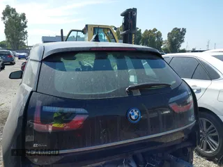 2019 BMW i3 z VIN WBY8P4C58K7D43809, wystawiony jako IAAI lot #42188630 z przebiegiem 52 745 mil mil oraz . Historia ofert i sprzedaży dostępna na DreamBid. Obrazek 16.