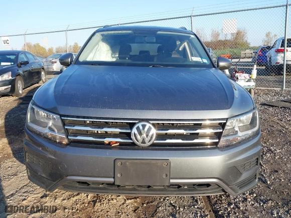 2021 Volkswagen Tiguan S with VIN 3VV0B7AX5MM000806, listed as a IAAI auction lot 40648538 with 38,224 mi miles. Bid and sale history available at carsss.com. Image 12.