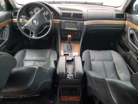 2001 BMW 7 Series 740iL with VIN WBAGH83471DP26417, listed as a Copart auction lot 74812174 with 281,722 mi miles and Non Repairable. Bid and sale history available at carsss.com. Image 8.