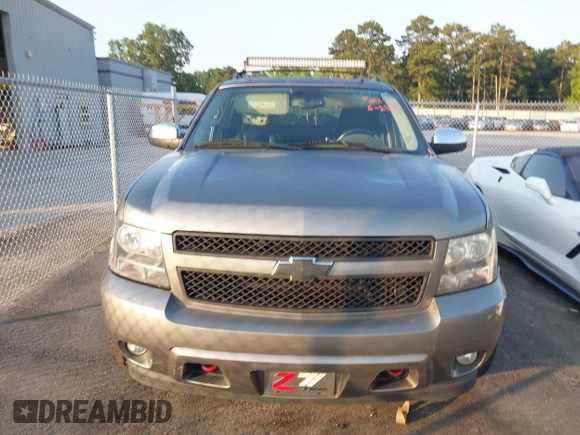 2009 Chevrolet Avalanche LTZ with VIN 3GNFK320X9G207224, listed as a IAAI auction lot 42583268 with 252,397 mi miles and . Bid and sale history available at DreamBid. Image 12.
