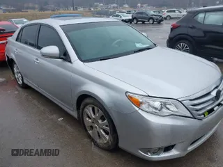2011 Toyota Avalon with VIN 4T1BK3DB8BU435565, listed as a IAAI auction lot 41573014 with 80,193 mi miles and . Bid and sale history available at carsss.com. Image 1.