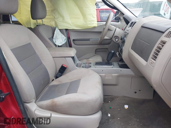 2008 Ford Escape XLT with VIN 1FMCU93138KD90369, listed as a IAAI auction lot 42430073 with Not provided miles and . Bid and sale history available at DreamBid. Image 5.