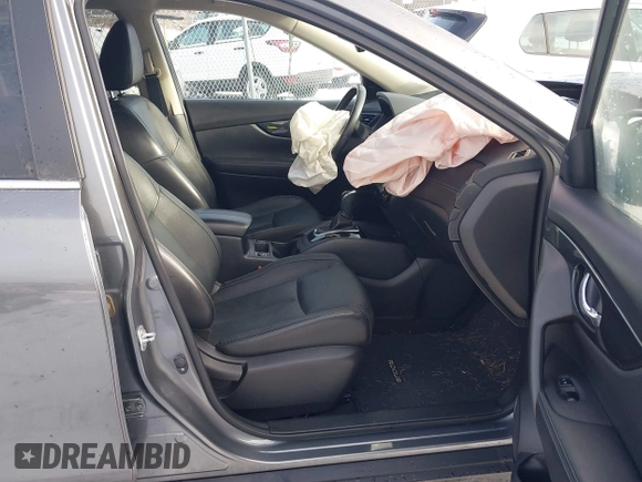 2017 Nissan Rogue SL with VIN JN8AT2MV7HW271485, listed as a IAAI auction lot 41100772 with 106,965 mi miles. Bid and sale history available at carsss.com. Image 5.