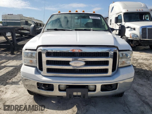 2005 Ford F-350 XL с VIN 1FTWX33P65EA82889, выставлен на аукционе Copart как лот 87628925 с пробегом 202 718 миль миль и Списание • Salvage title. История ставок и продаж доступна на DreamBid. Изображение 5.