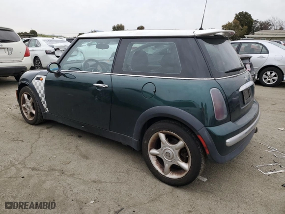 2003 MINI Cooper Hardtop with VIN WMWRC33493TE14900, listed as a Copart auction lot 44817555 with 105,103 mi miles and Salvage Title. Bid and sale history available at carsss.com. Image 2.