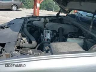 2006 Chevrolet Silverado 1500 LS с VIN 2GCEK13V961345909, выставлен на аукционе IAAI как лот 43129831 с пробегом 257 725 миль миль и . История ставок и продаж доступна на DreamBid. Изображение 19.