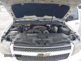 2008 Chevrolet Suburban LTZ with VIN 3GNFK16Y68G177903, listed as a IAAI auction lot 42358810 with 261,322 mi miles and . Bid and sale history available at DreamBid. Image 10.