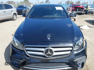 2018 Mercedes-Benz E-Class E 300 with VIN WDDZF4JB1JA320099, listed as a IAAI auction lot 41947023 with 109,868 mi miles. Bid and sale history available at carsss.com. Image 13.