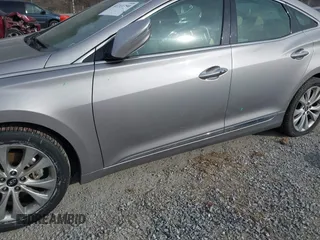 2014 Hyundai Azera Limited with VIN KMHFH4JG2EA373768, listed as a IAAI auction lot 41711780 with 43,447 mi miles and . Bid and sale history available at carsss.com. Image 6.