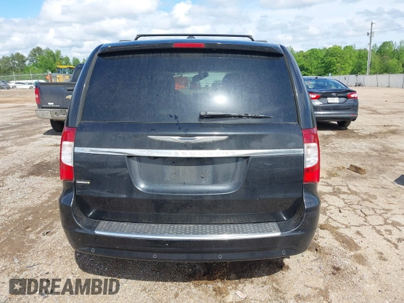 2015 Chrysler Town & Country Touring L with VIN 2C4RC1CG4FR509973, listed as a IAAI auction lot 42121743 with 199,183 mi miles and . Bid and sale history available at carsss.com. Image 16.