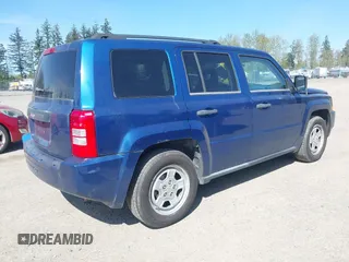 2009 Jeep Patriot Sport with VIN 1J4FT28B29D167558, listed as a IAAI auction lot 42035618 with 166,854 mi miles. Bid and sale history available at carsss.com. Image 4.