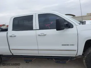 2015 Chevrolet Silverado 2500HD LTZ with VIN 1GC1KWE89FF149299, listed as a IAAI auction lot 41565330 with 249,551 mi miles. Bid and sale history available at carsss.com. Image 14.