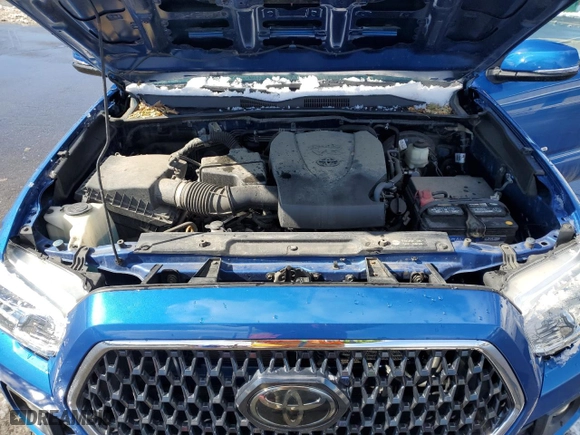 2018 Toyota Tacoma SR with VIN 3TMCZ5AN4JM126158, listed as a Copart auction lot 46754565 with 33,566 mi miles and Salvage Title. Bid and sale history available at carsss.com. Image 12.