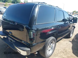 2003 Chevrolet Tahoe LS z VIN 1GNEC13T53J331221, wystawiony jako IAAI lot #42422243 z przebiegiem Nie podano mil oraz . Historia ofert i sprzedaży dostępna na DreamBid. Obrazek 4.
