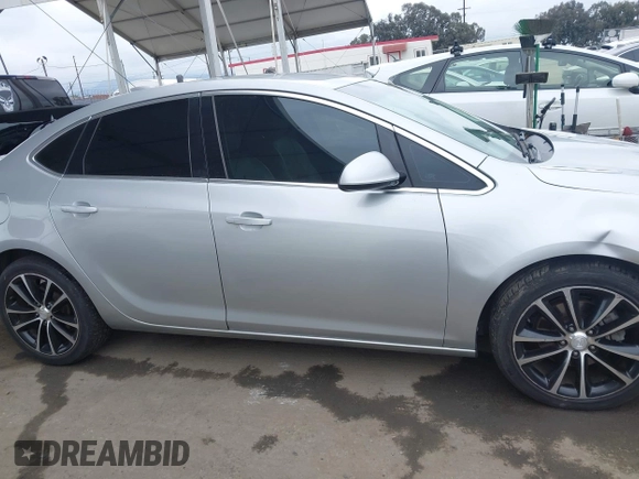 2017 Buick Verano Sport Touring with VIN 1G4PR5SK0H4121255, listed as a IAAI auction lot 42078613 with 137,029 mi miles. Bid and sale history available at carsss.com. Image 13.