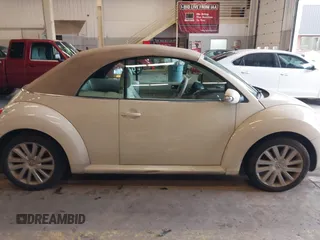 2009 Volkswagen Beetle S with VIN 3VWRG31Y89M408245, listed as a IAAI auction lot 41600593 with 76,156 mi miles and . Bid and sale history available at DreamBid. Image 13.