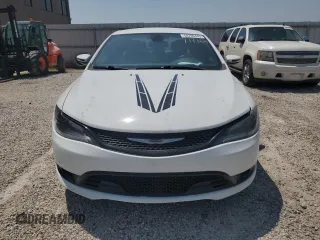 2015 Chrysler 200 S с VIN 1C3CCCBB0FN717664, выставлен на аукционе Copart как лот 58769445 с пробегом 119 217 миль миль и Чистый • Clean title. История ставок и продаж доступна на DreamBid. Изображение 5.