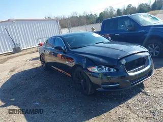 2012 Jaguar XJ XJL z VIN SAJWA2GB2CLV26385, wystawiony jako IAAI lot #41163292 z przebiegiem 136 798 mil mil oraz . Historia ofert i sprzedaży dostępna na DreamBid. Obrazek 1.