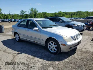 2002 Mercedes-Benz C 230/260/280/320 with VIN WDBRF61J42F284358, listed as a Copart auction lot 57496275 with 215,776 mi miles and Clean title. Bid and sale history available at DreamBid. Image 4.