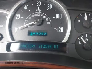 2004 Cadillac Escalade EXT z VIN 3GYEK62N64G127746, wystawiony jako IAAI lot #42135228 z przebiegiem 212 518 mil mil oraz . Historia ofert i sprzedaży dostępna na DreamBid. Obrazek 7.
