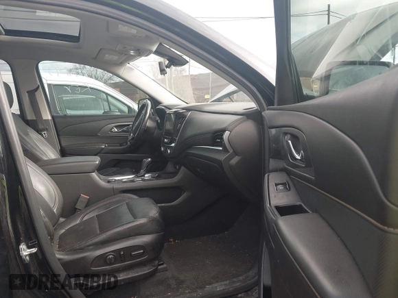 2018 Chevrolet Traverse Premier with VIN 1GNERKKW1JJ254019, listed as a IAAI auction lot 41917895 with 153,258 mi miles. Bid and sale history available at carsss.com. Image 5.