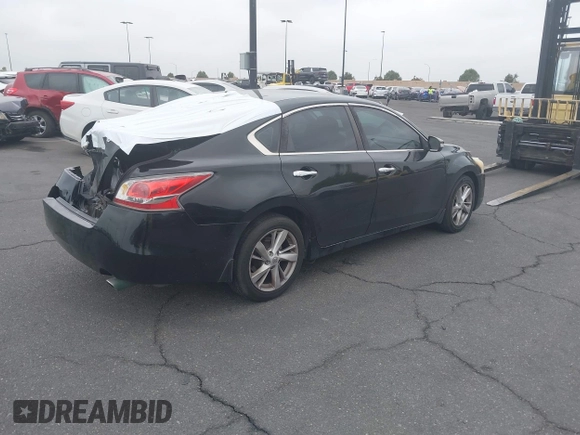 2015 Nissan Altima SV z VIN 1N4AL3AP6FC277466, wystawiony jako IAAI lot #42042276 z przebiegiem 118 806 mil mil oraz . Historia ofert i sprzedaży dostępna na DreamBid. Obrazek 4.