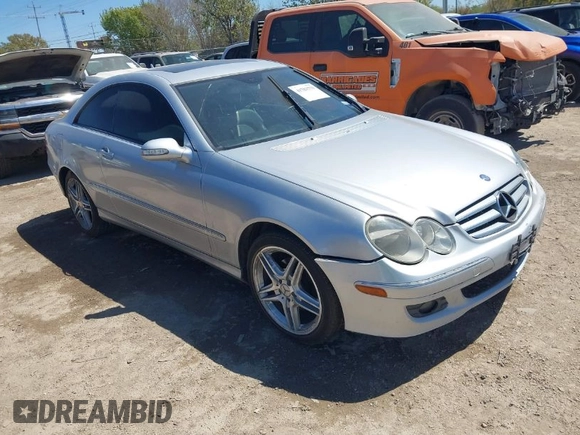 2008 Mercedes-Benz CLK 350 with VIN WDBTJ56H38F258699, listed as a IAAI auction lot 41781579 with 166,754 mi miles and . Bid and sale history available at DreamBid. Image 1.