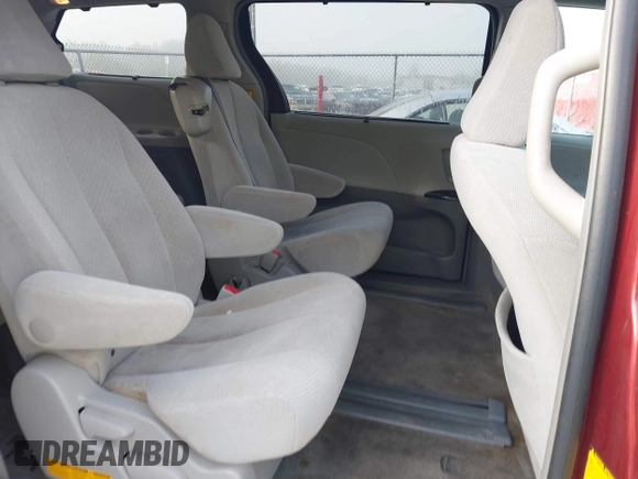 2013 Toyota Sienna LE AAS with VIN 5TDKK3DC1DS368585, listed as a IAAI auction lot 42070311 with 181,408 mi miles. Bid and sale history available at carsss.com. Image 8.