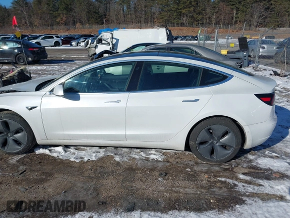 2019 Tesla Model 3 Long Range with VIN 5YJ3E1EBXKF452900, listed as a IAAI auction lot 41454947 with 93,277 mi miles. Bid and sale history available at carsss.com. Image 14.