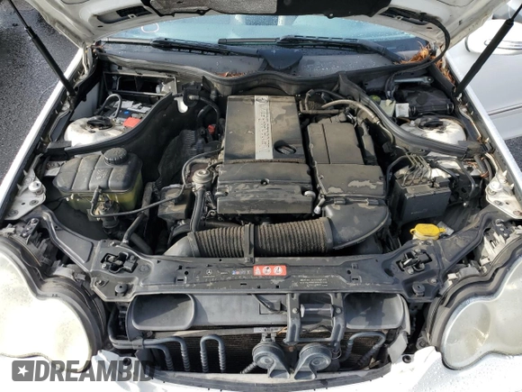 2005 Mercedes-Benz C 230 Kompressor with VIN WDBRF40J75F592134, listed as a Copart auction lot 84874144 with 168,489 mi miles and Non repairable. Bid and sale history available at DreamBid. Image 11.