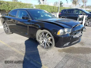 2013 Dodge Charger RT with VIN 2C3CDXCT6DH693341, listed as a IAAI auction lot 41414225 with 138,031 mi miles. Bid and sale history available at carsss.com. Image 1.