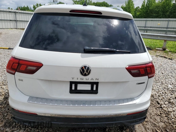 2022 Volkswagen Tiguan SE with VIN 3VV2B7AX3NM133607, listed as a Copart auction lot 54736125 with 25,951 mi miles and Salvage title. Bid and sale history available at DreamBid. Image 6.